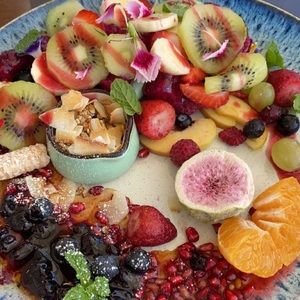 Meet your Posher, Eloise